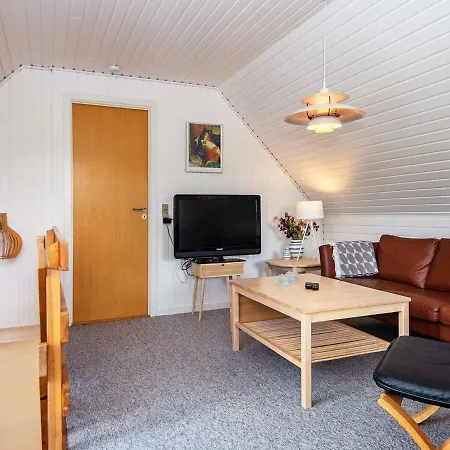 Semesterbostad 6 Person In